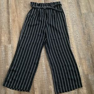 Express black/white paper bag trousers